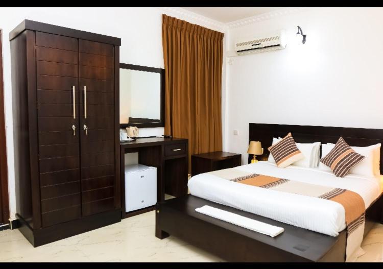 Oyo Motelvip Коломбо Екстер'єр фото