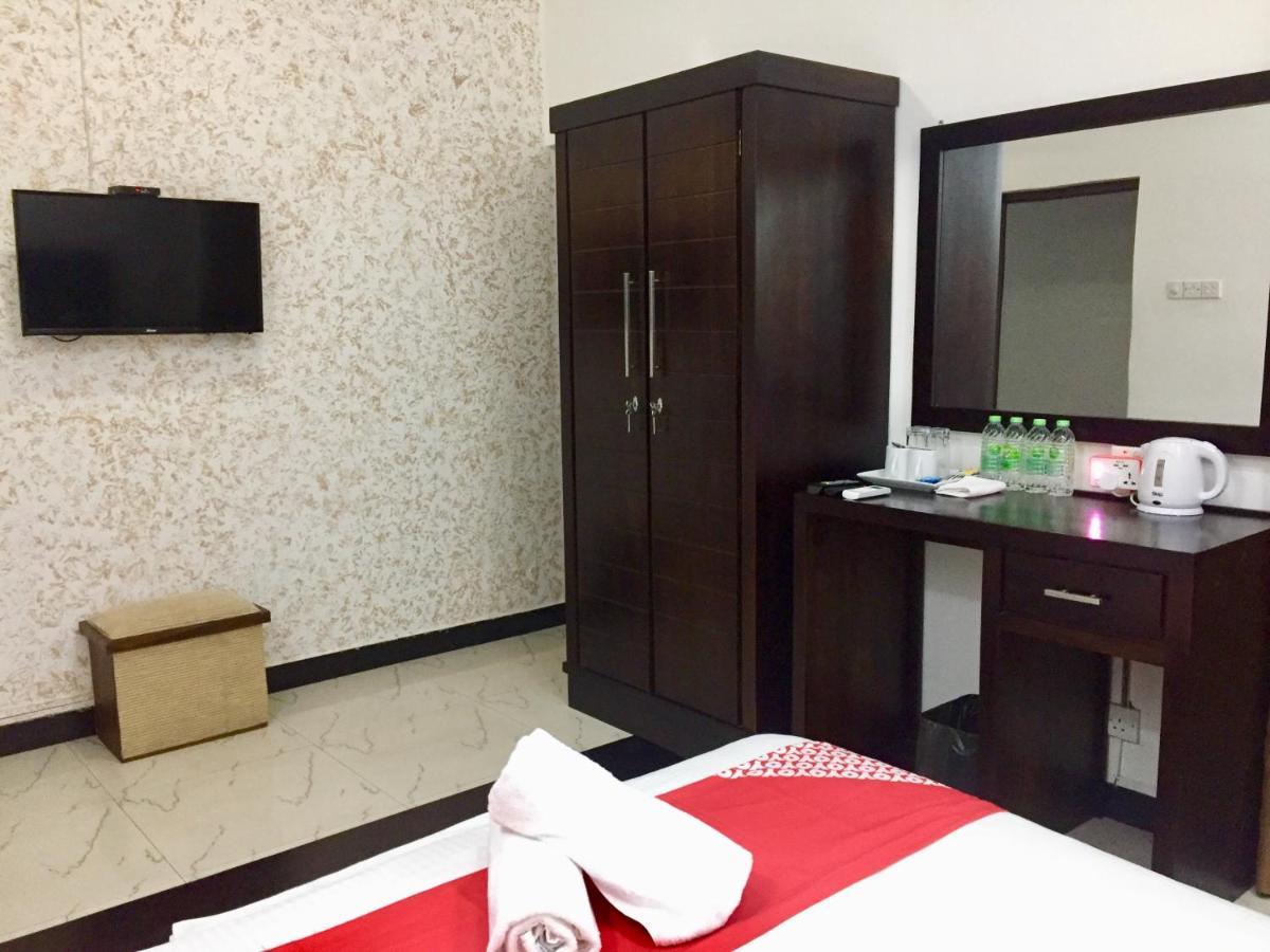 Oyo Motelvip Коломбо Екстер'єр фото